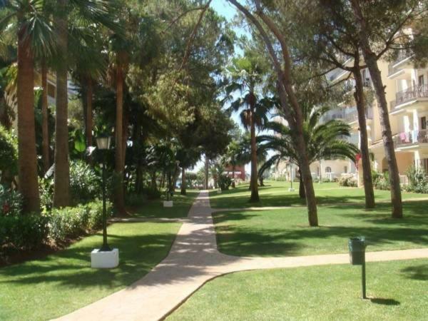 マルベーリャImpresionante Loft En Puerto Banus A Pie De Playaアパートメント エクステリア 写真