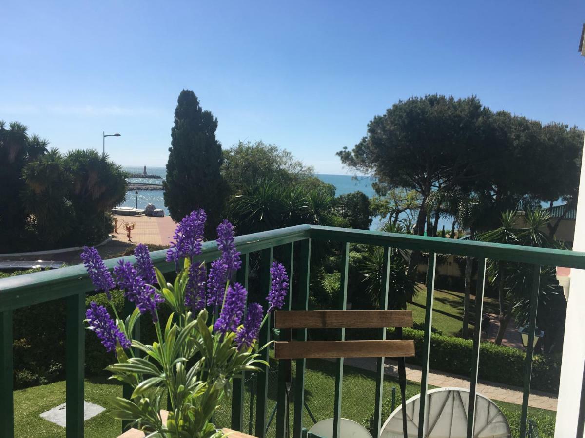 マルベーリャImpresionante Loft En Puerto Banus A Pie De Playaアパートメント エクステリア 写真